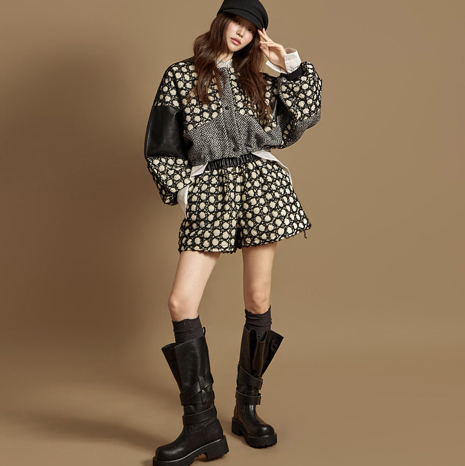 P3677 Leather Shorts