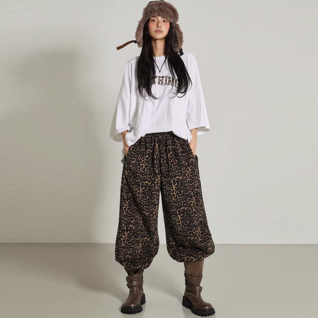 P3688 Leopard Pants