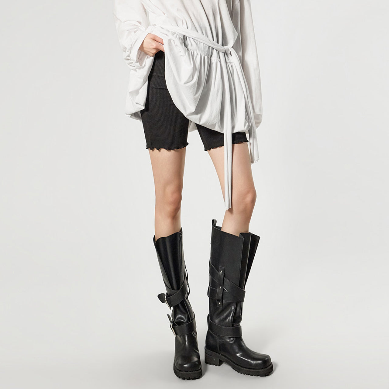 P3805 Frill Biker Shorts