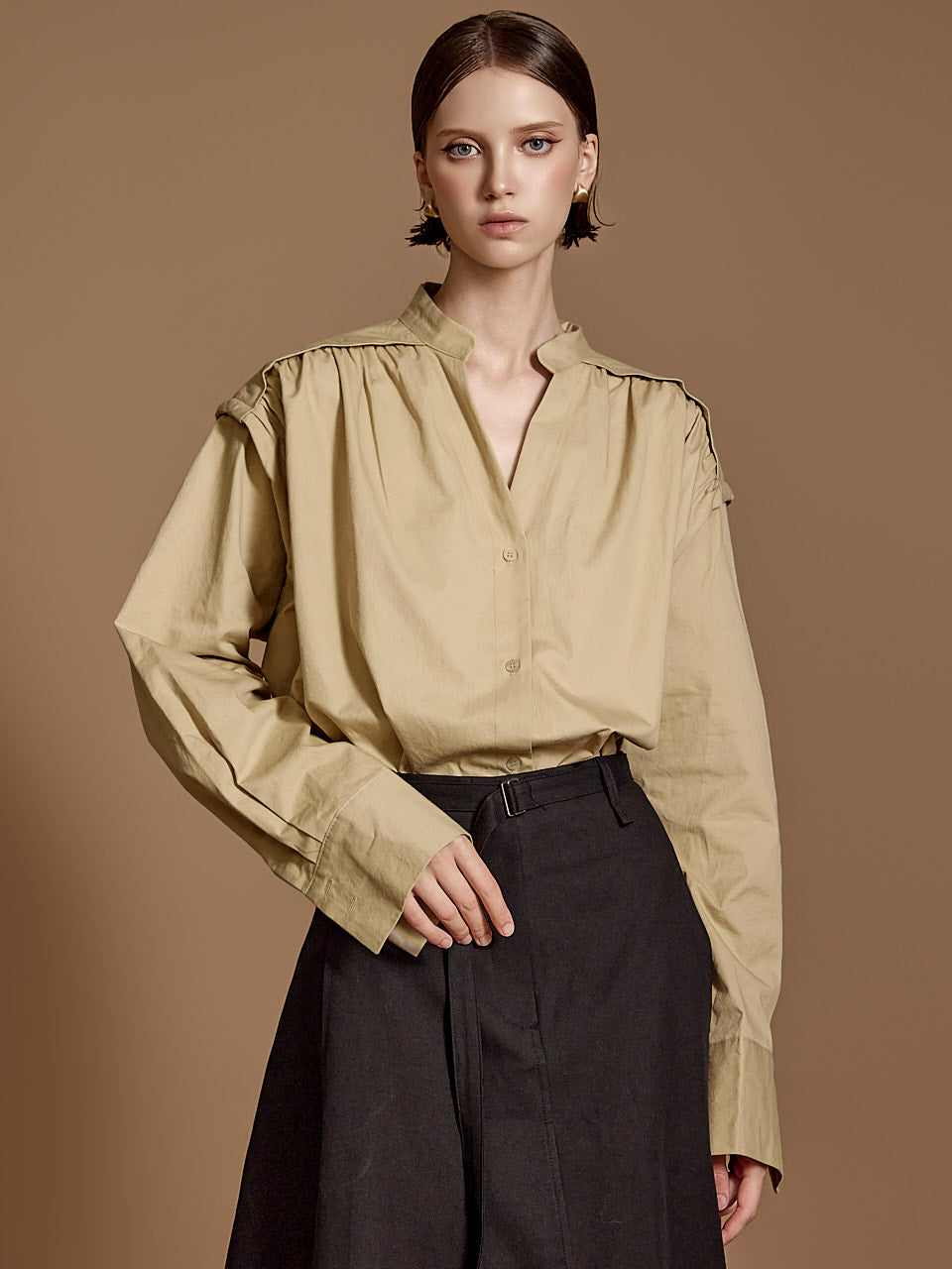 S681 褶裥亨利领衬衫