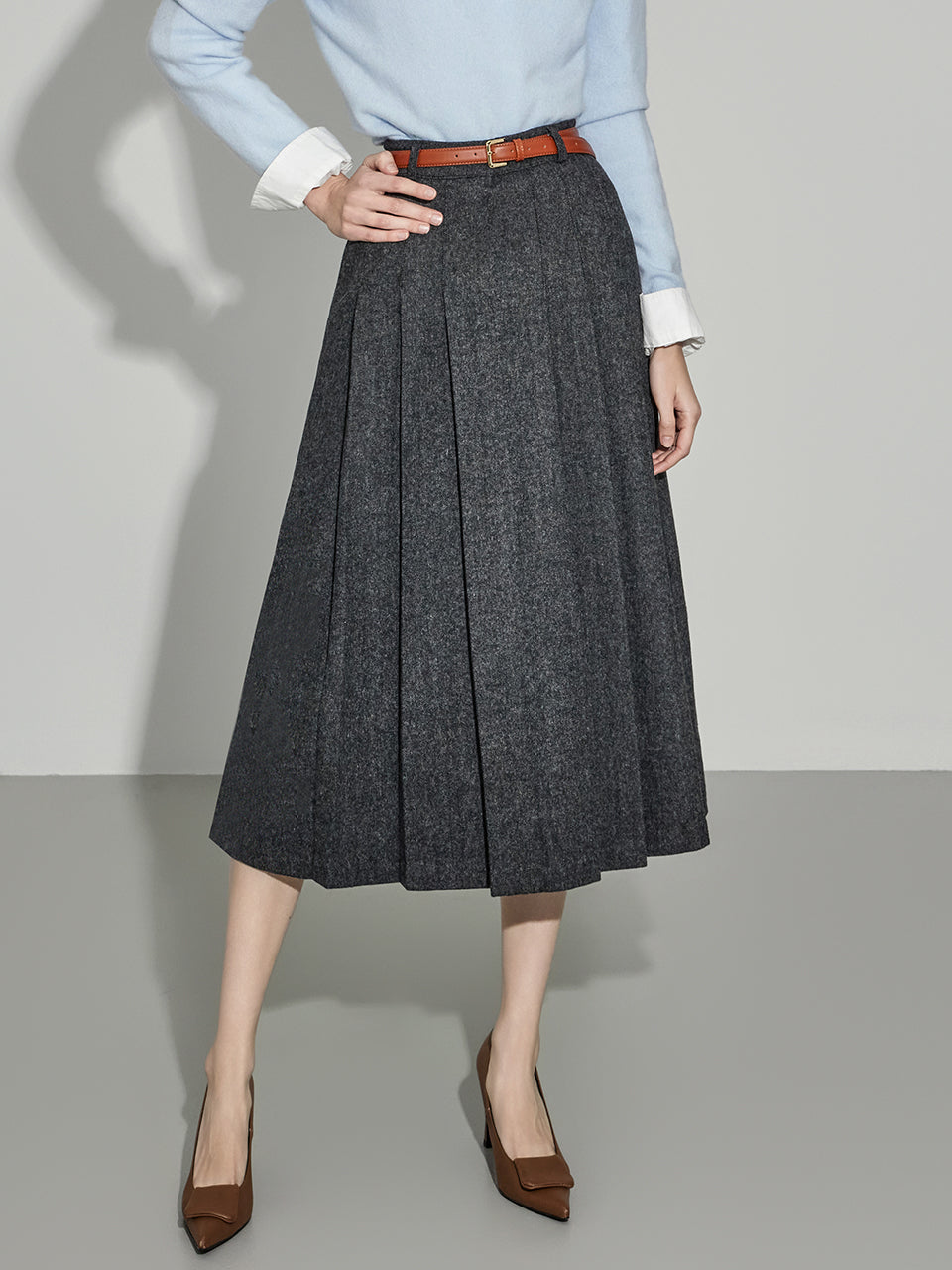 SK3101 Pleated Wool Skirt