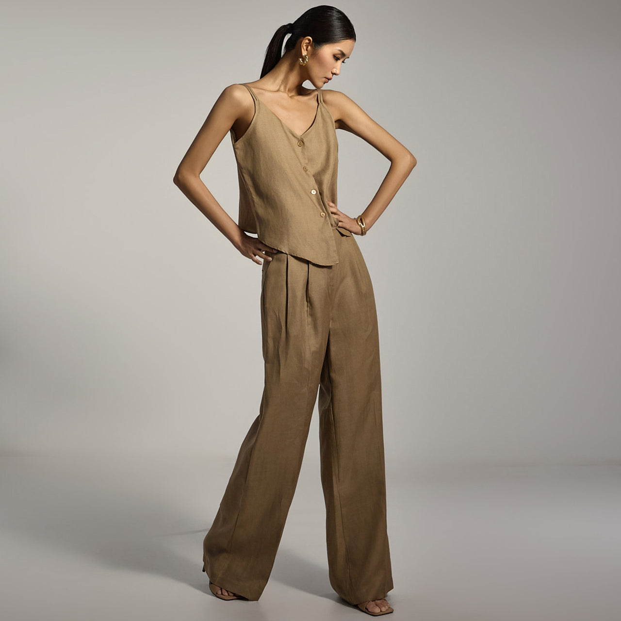 TP1856 无袖上衣和休闲裤套装