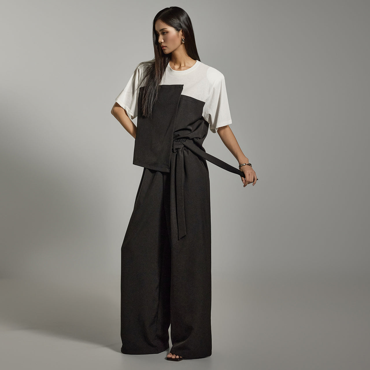 TP2117 T恤和裤子套装