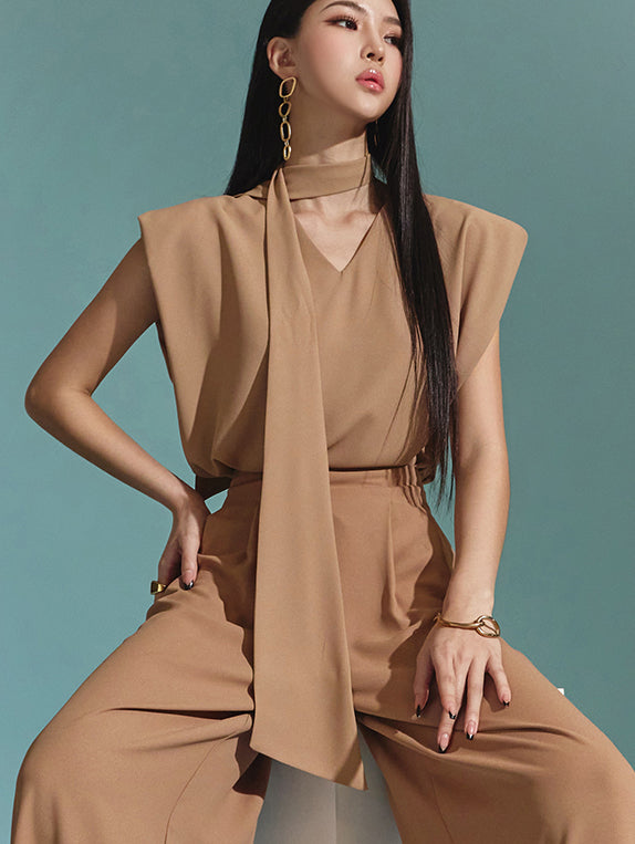 B2846 Blouse with Scarf