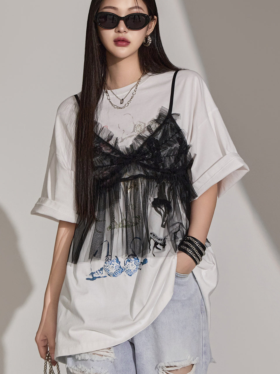 E3428 フリルノースリーブトップス