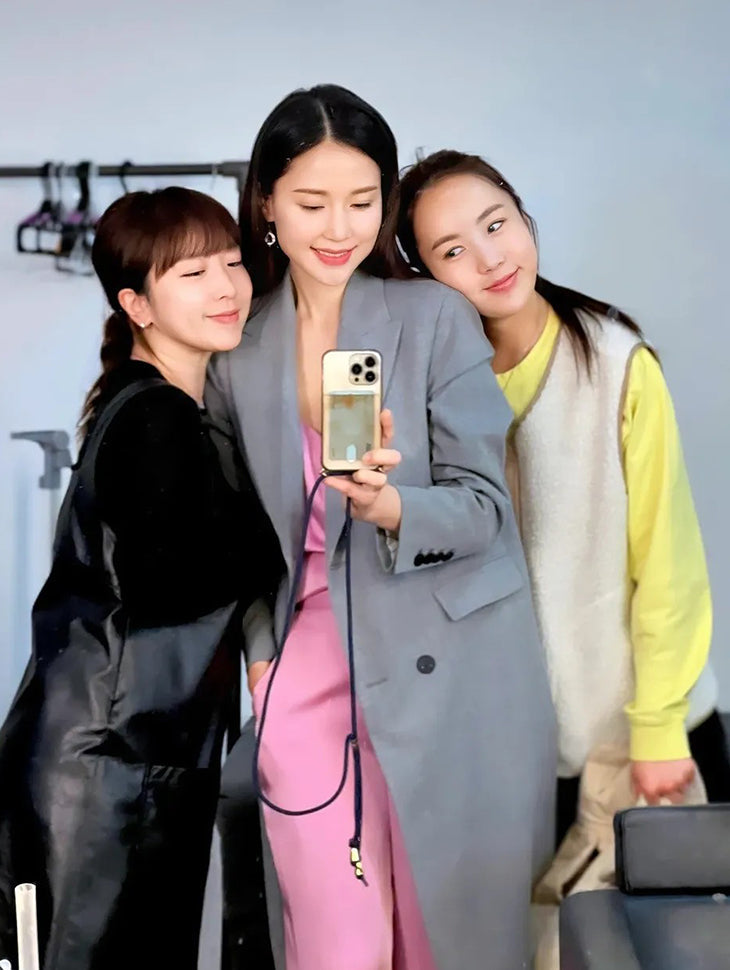 DINT CELEB<br><br> GONG HYEONJU<br><br> E9030 & P9164