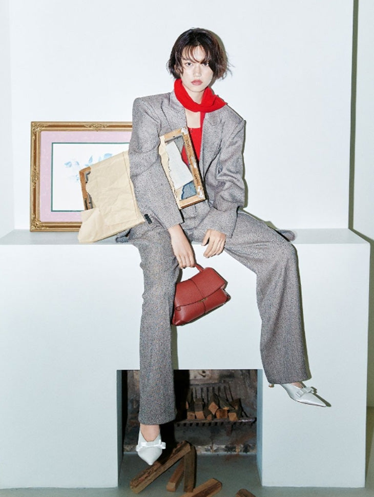 DINT CELEB<br><br>KIM DOYEON<br><br>J9325 & P9170<br><br> TP9180