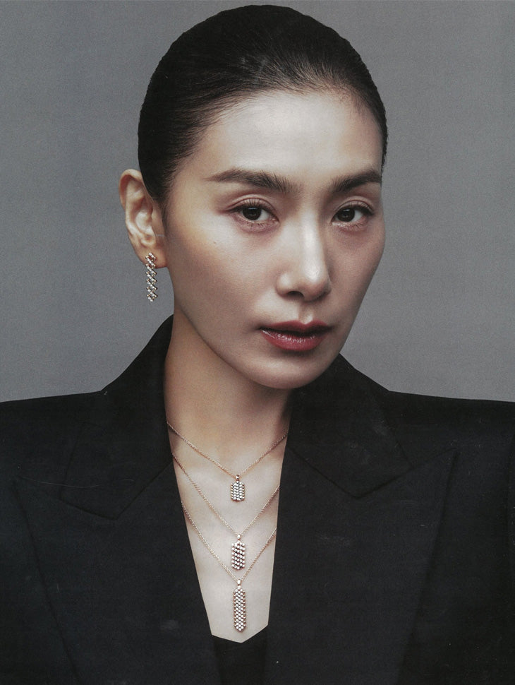 DINT CELEB<br><br>KIM SEOHYEONG <br><br>KSH42O2JK001