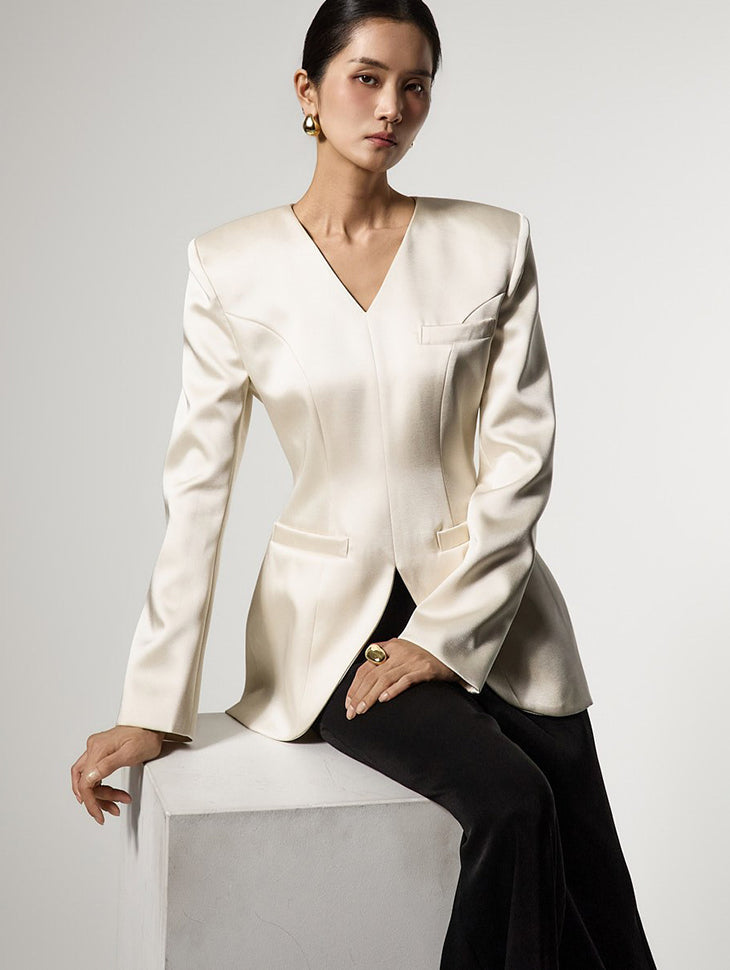 J9370 カーブラインノーカラージャケット