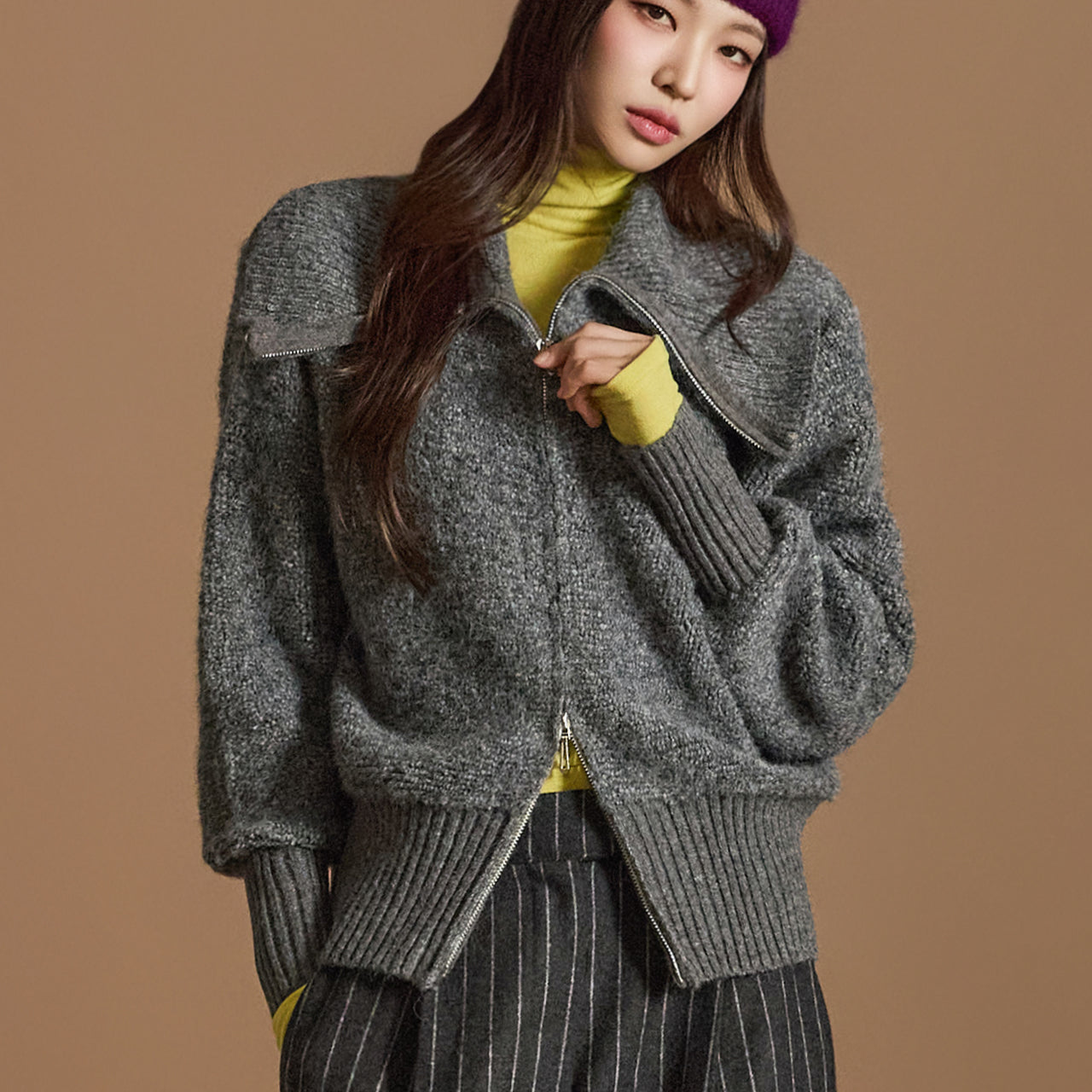 J2570 Knit Collar Zip Sweatshirt