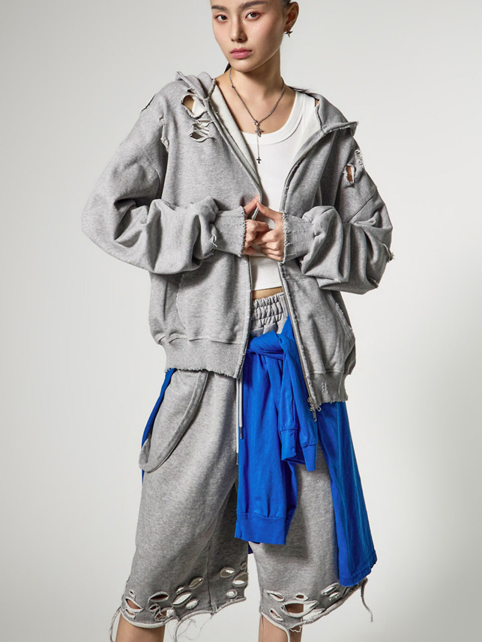 J3178 Damaged Zip-Up Hoodie