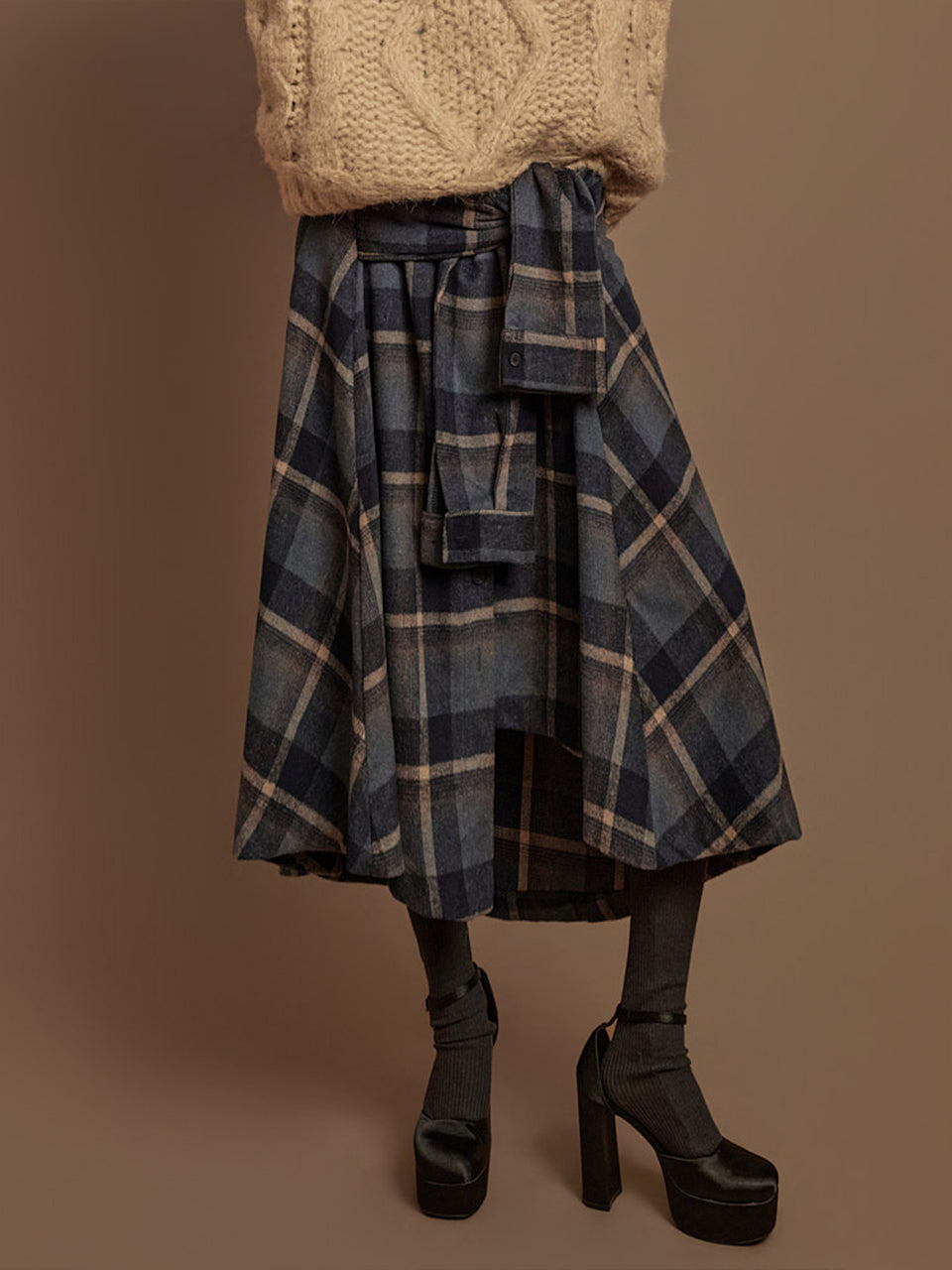 SK3128 Check Long Skirt