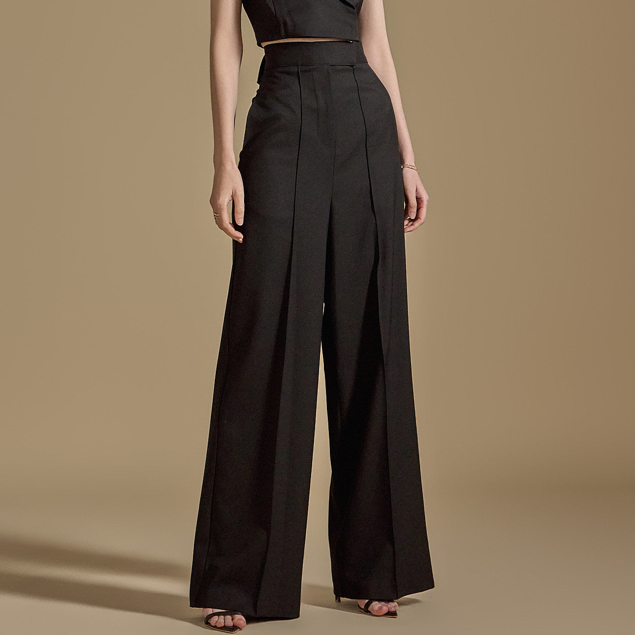 P9156 Pintuck Wide Pants