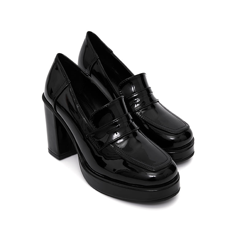 AR-3232 Patent Effect Leather <br>Heeled Loafer