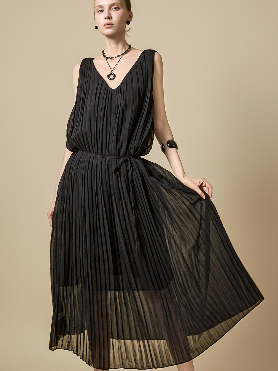 D5581 ストラップセットプリーツドレス