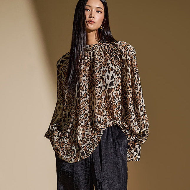 B2996 Leopard Blouse