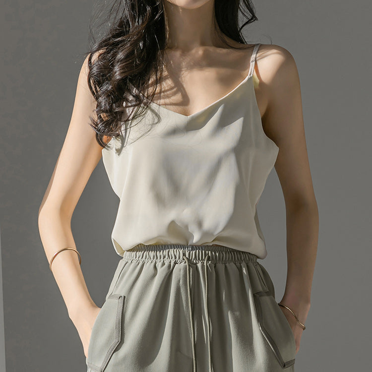 E2205 Basic V-neck Sleeveless