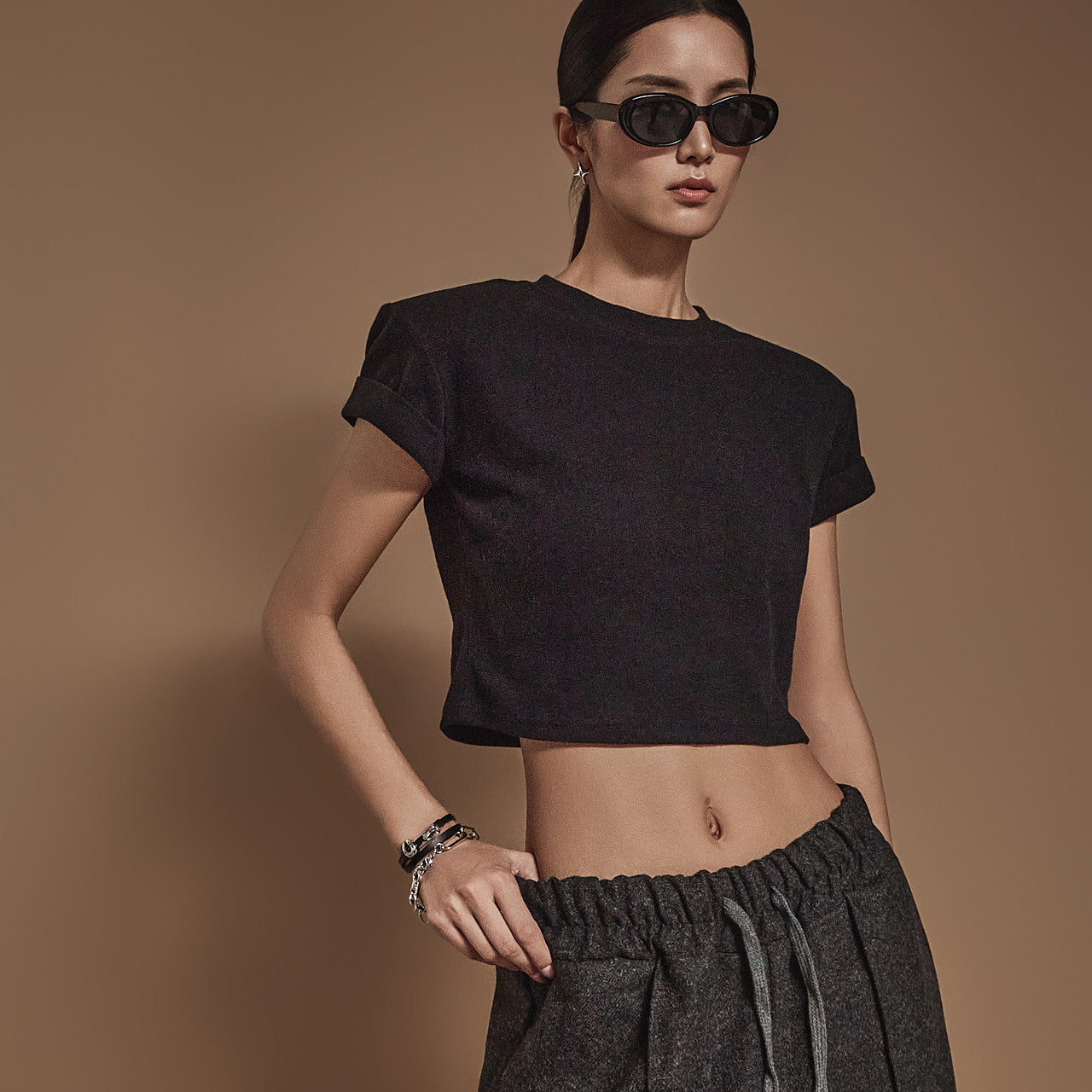 E3609 Fleece-lined Crop Top