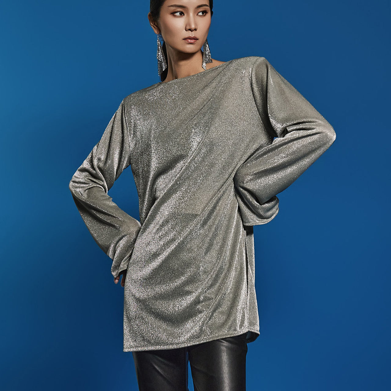 E3633 Shiny Shoulder Pad Top