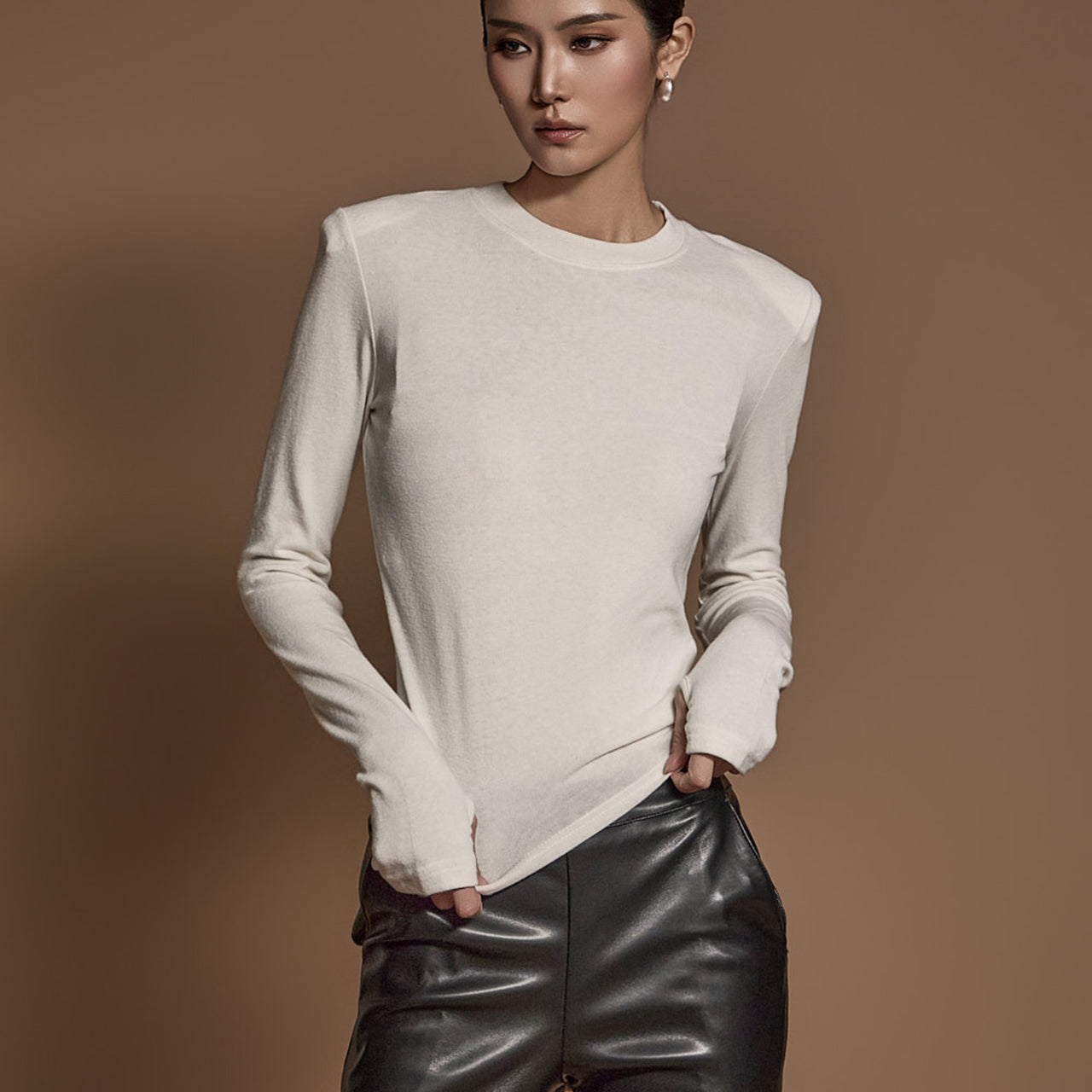 E3637 ショルダーパッドウォーマートップ