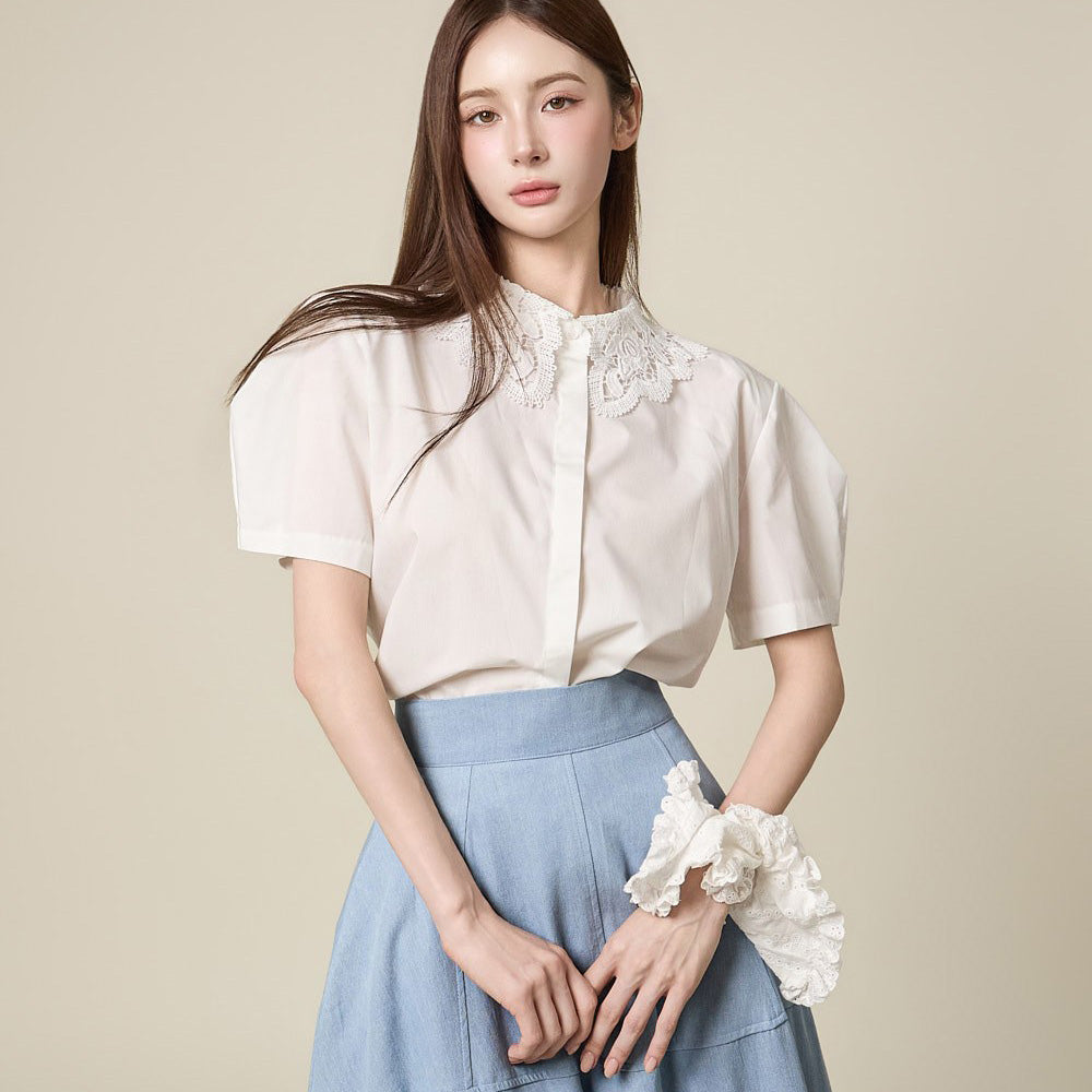 B3222 Lace Collar Blouse