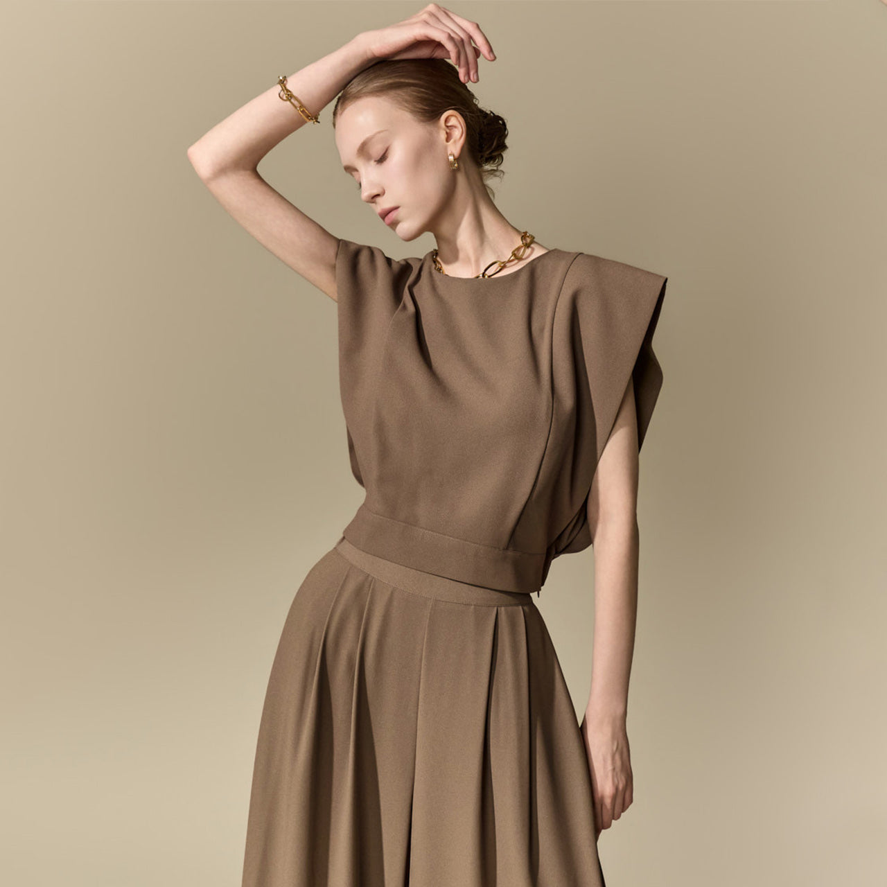 B3225 Wide Wing Blouse