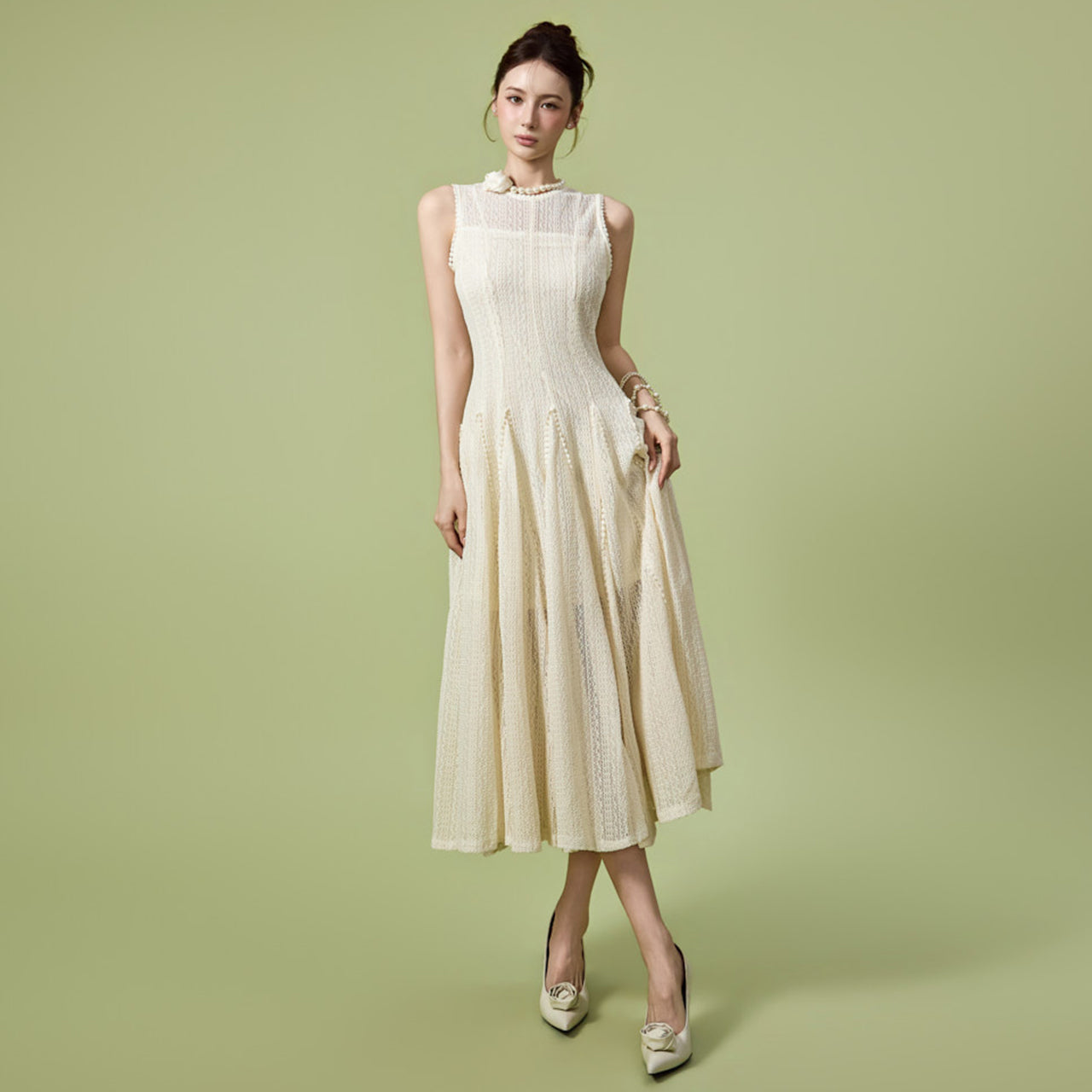 D5589 シアーレースフレアドレス