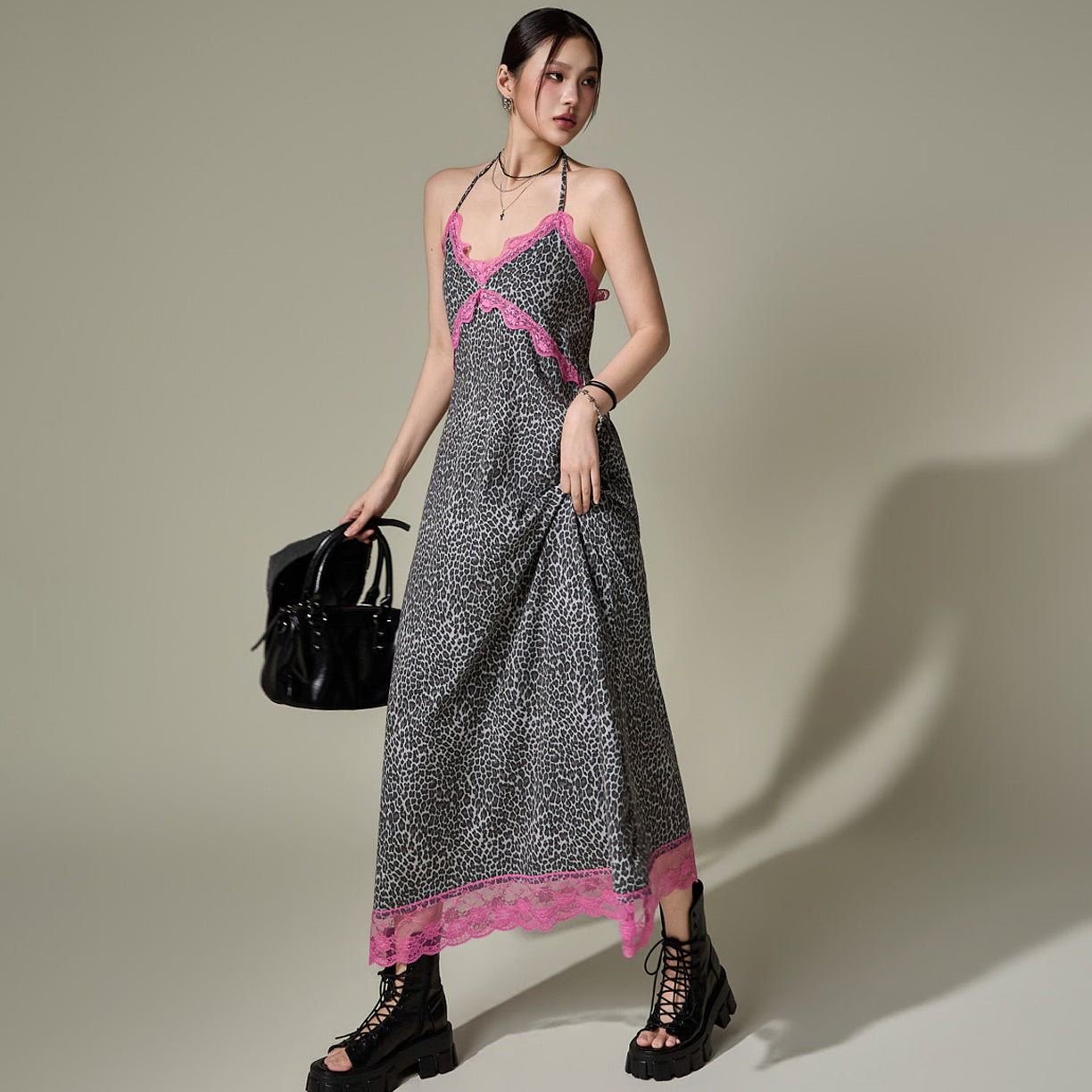 D5664 レースコントラストレオパードドレス
