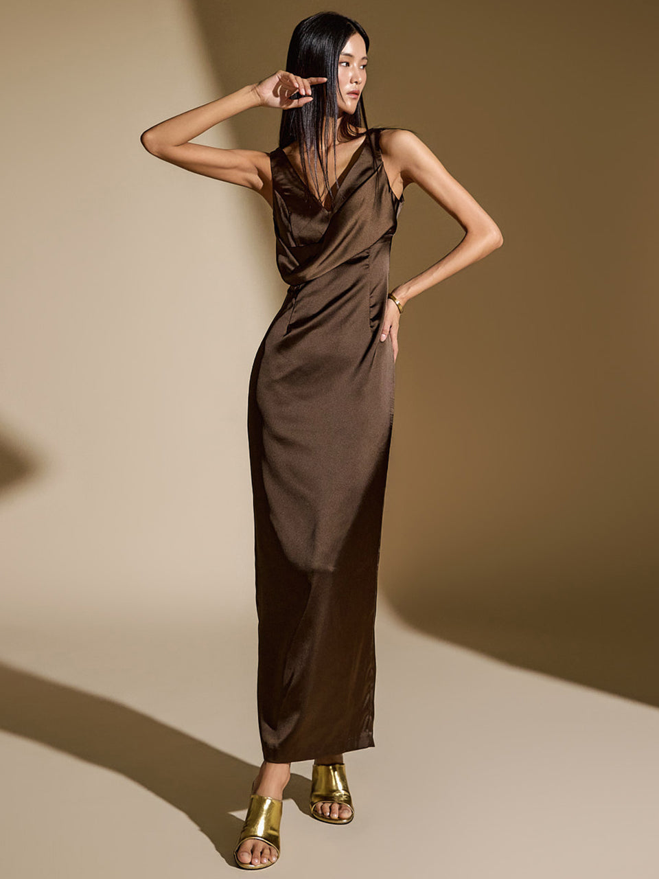 D9500 V-Neck Slim Satin Dress