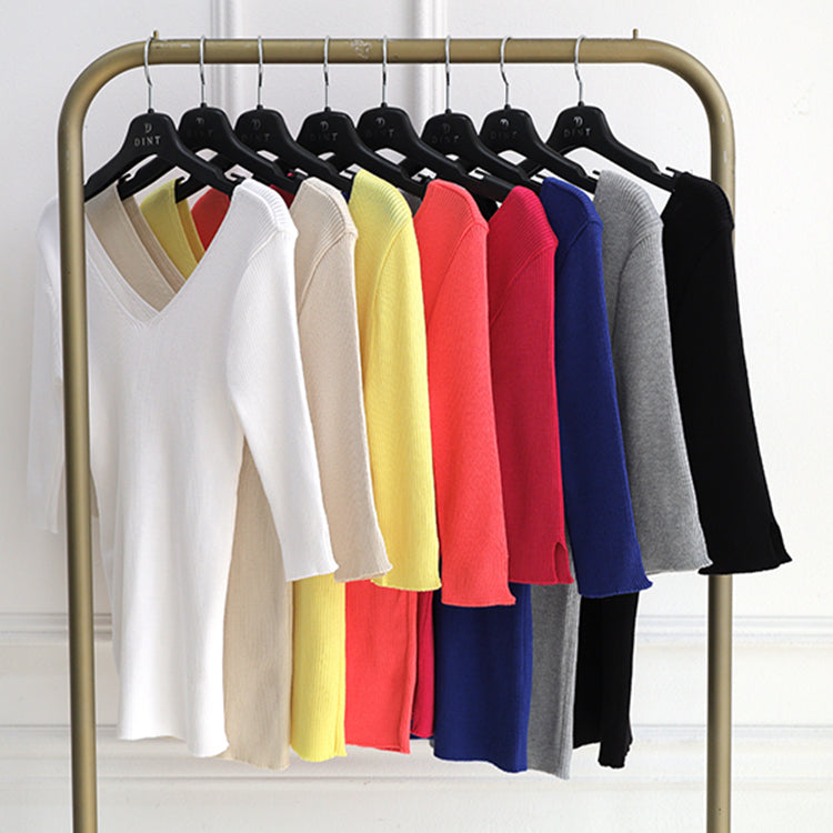 E2474 E2474 V-Neck Slim Top