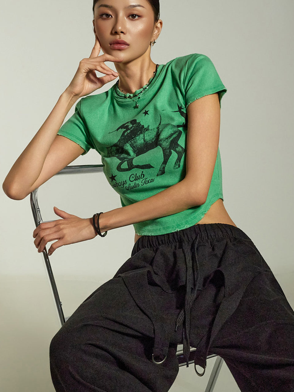 E3920 Crop Shoulder Pad Top