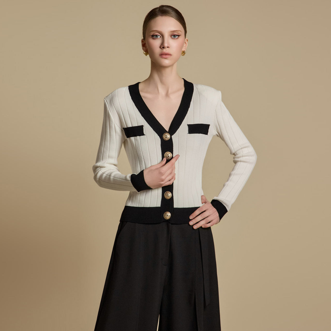 J2753 Vネックカーディガン