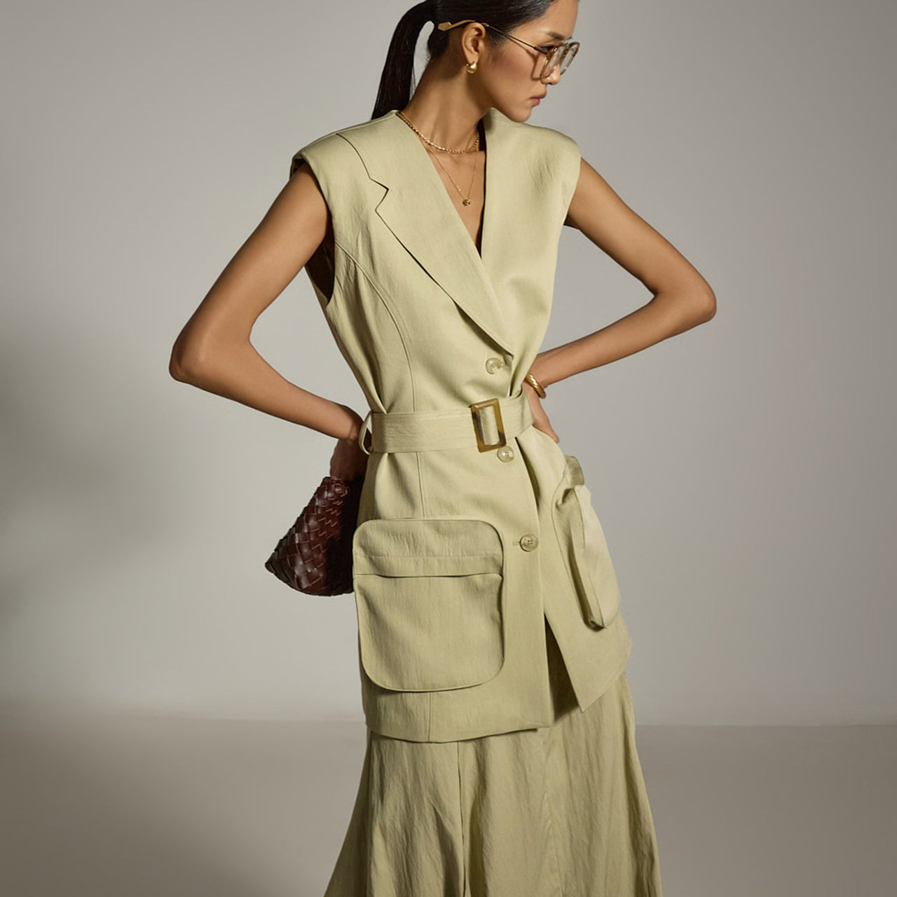 J2778 ベルト付きベスト