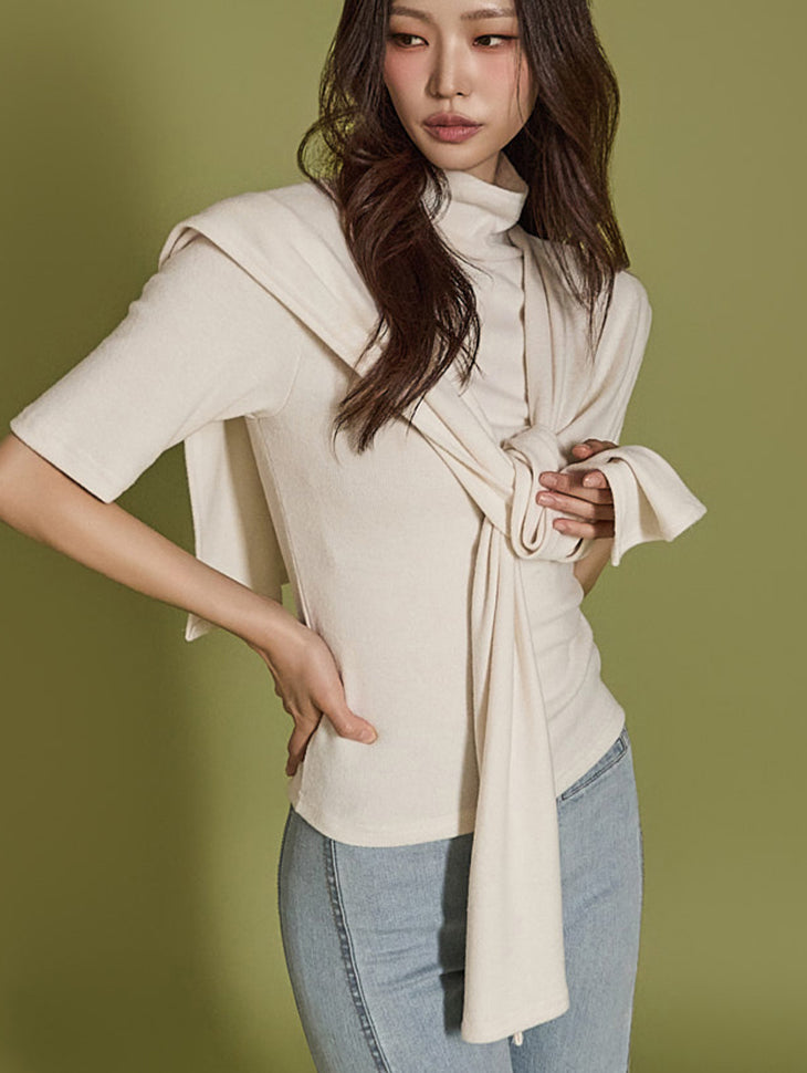 E3554 Turtleneck Top With Shawl