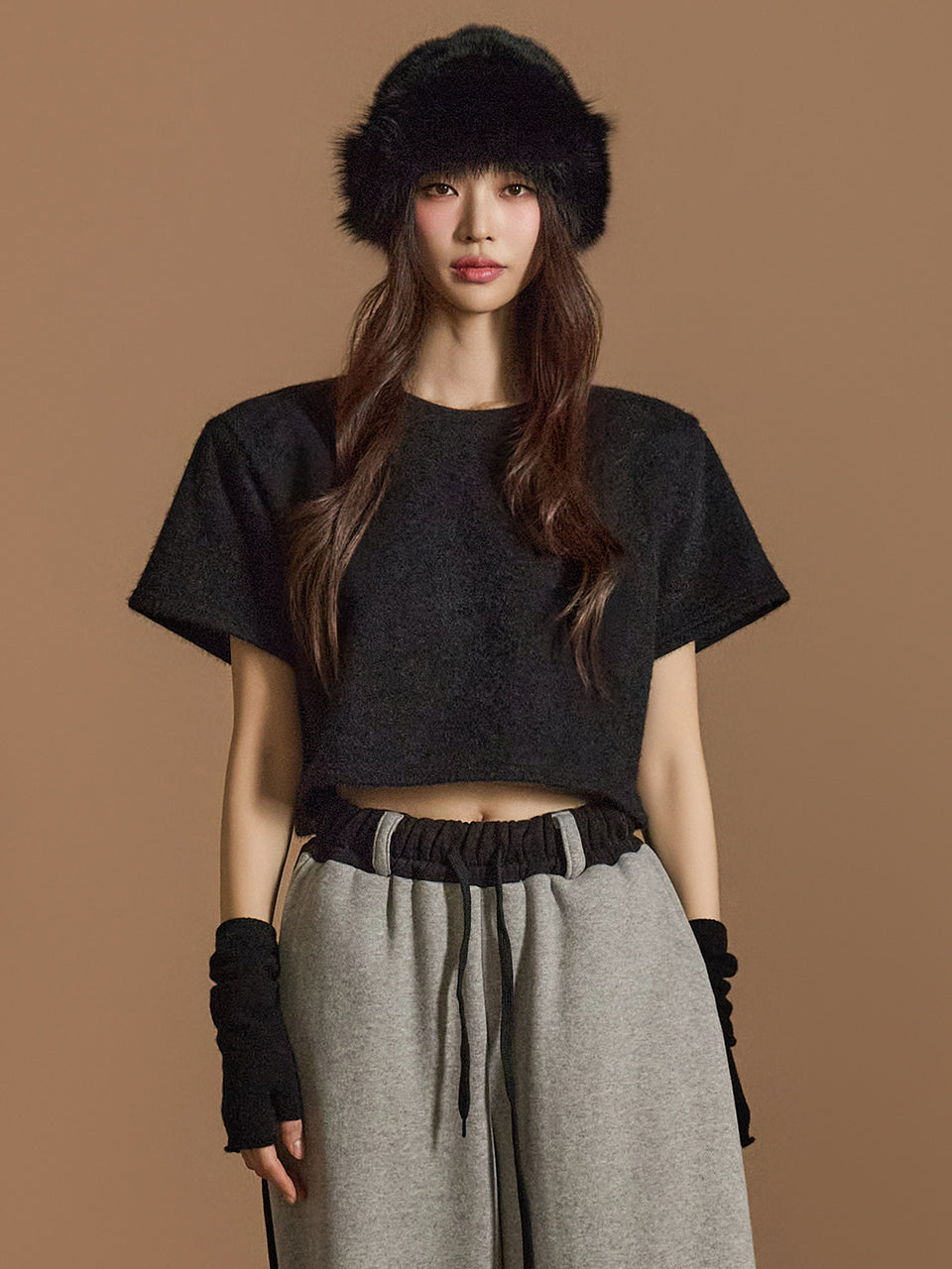 E3645 Shoulder Pad Crop Top