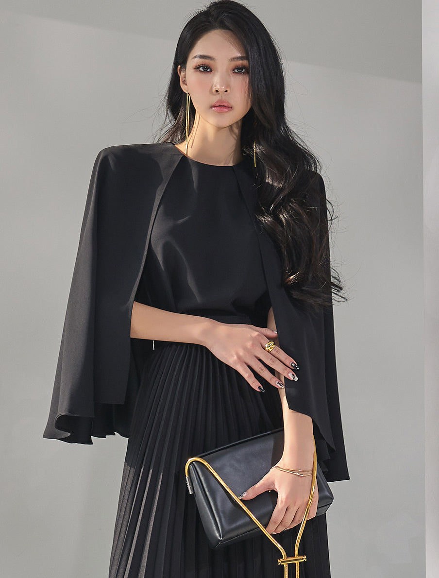 B2723  Sleeveless Cape Design Blouse