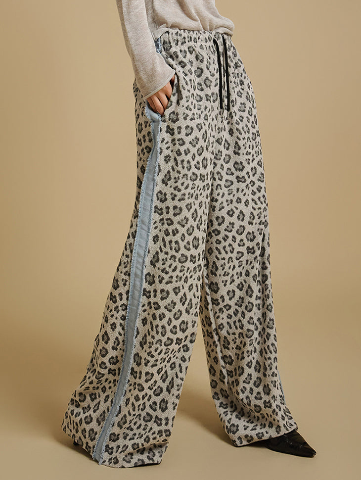 P3401 Leopard Patterned Sweat Pants