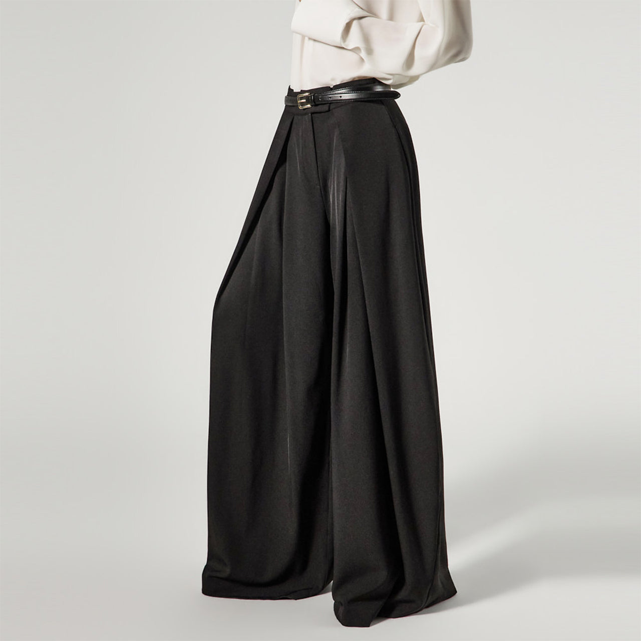 P3746 Pintuck Slacks