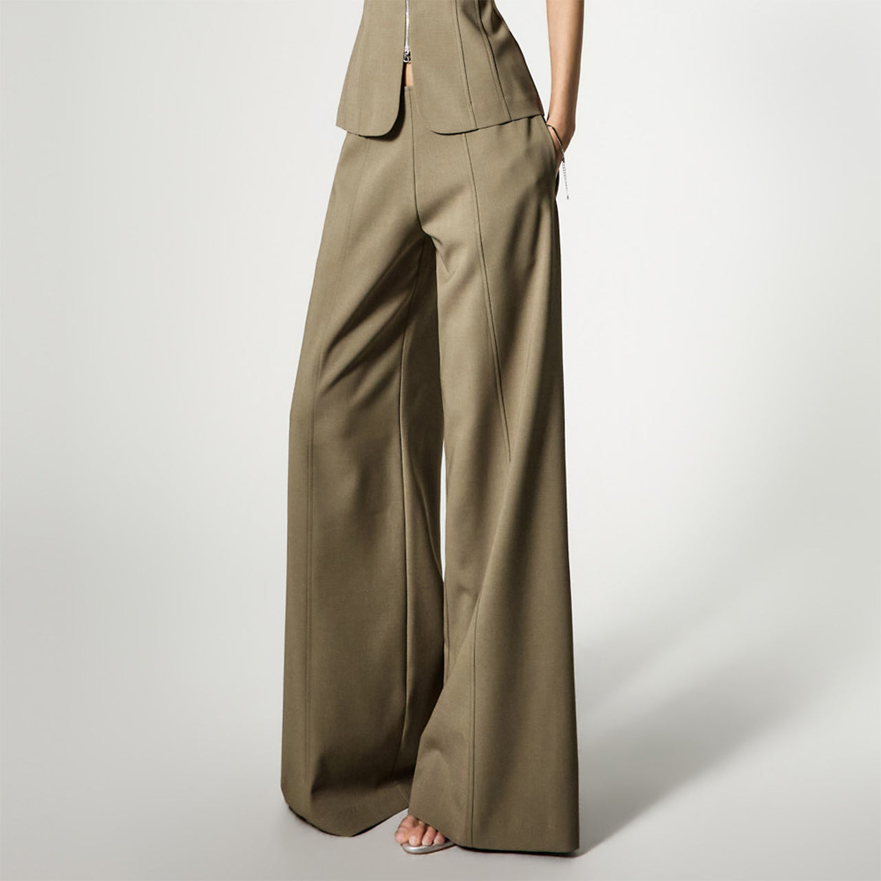P9188 Low-Rise Wide Slacks