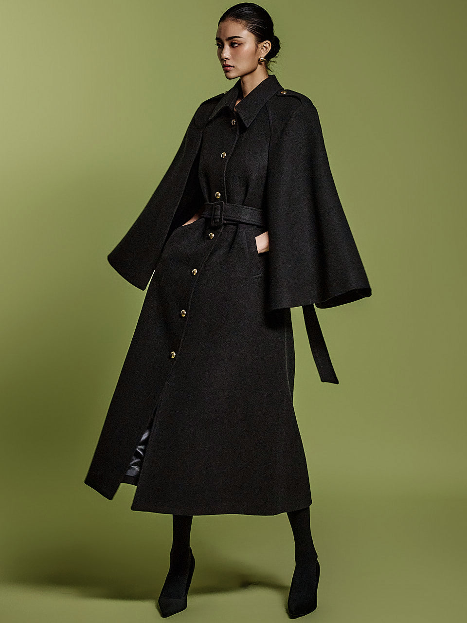 J2465 Cape Coat With Belt